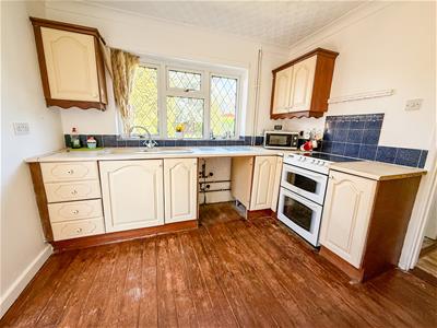 ALTERNATE VIEW OF KITCHEN